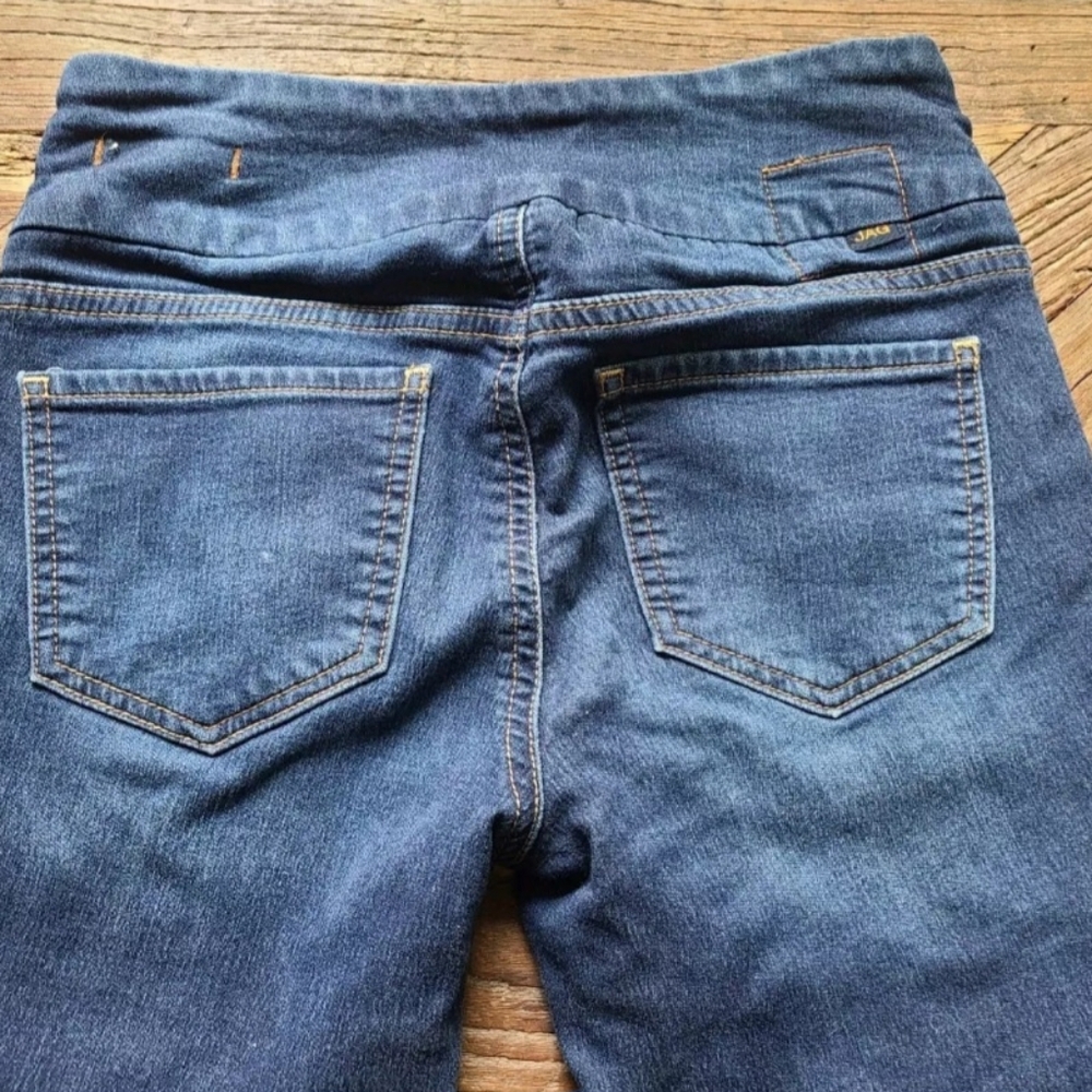 Womens Jag High Rise Skinny Pull-On Stretch Jeans. Size 0 Blue. 30" Inseam.